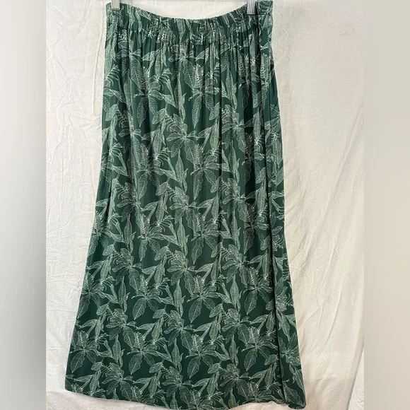 Market & Spruce Green Botanical Button Front Midi Skirt Size Small - Picture 3 of 4